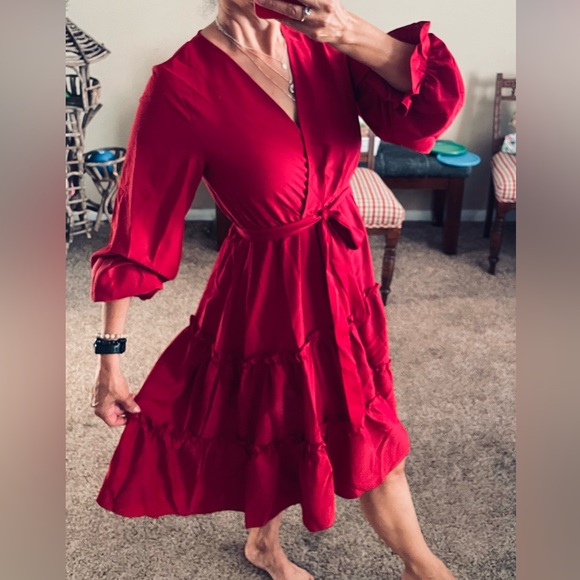 Red Dress - Picture 9 of 10